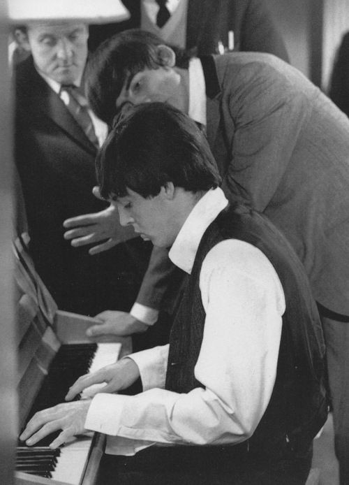 ♥︎♠︎ tweet media