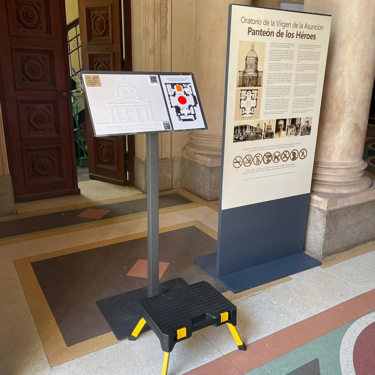 itaipuparaguay's tweet photo. 🏛️ En la explanada del Panteón Nacional de los Héroes se lanzó oficialmente “Revive la Historia del Paraguay – Un Tour para Todos”, el primer circuito turístico accesible e inclusivo de Asunción, que integra al Panteón y a la Casa de la Independencia. Esta iniciativa contó con la participación de profesional de ITAIPU.

🏛️ La Lic. Lorena Brítez, de la Asesoría de Turismo, presentó la propuesta, la cual fue seleccionada y financiada por la Secretaría Nacional de Turismo (Senatur) tras una evaluación técnica. El recorrido incorpora rampas, sistema Braille, imágenes 3D y contenidos digitales accesibles mediante códigos QR, entre otras innovaciones, promoviendo un modelo pionero de turismo inclusivo en el país.

Leé aquí 👉  https://t.co/V60r2QaUys