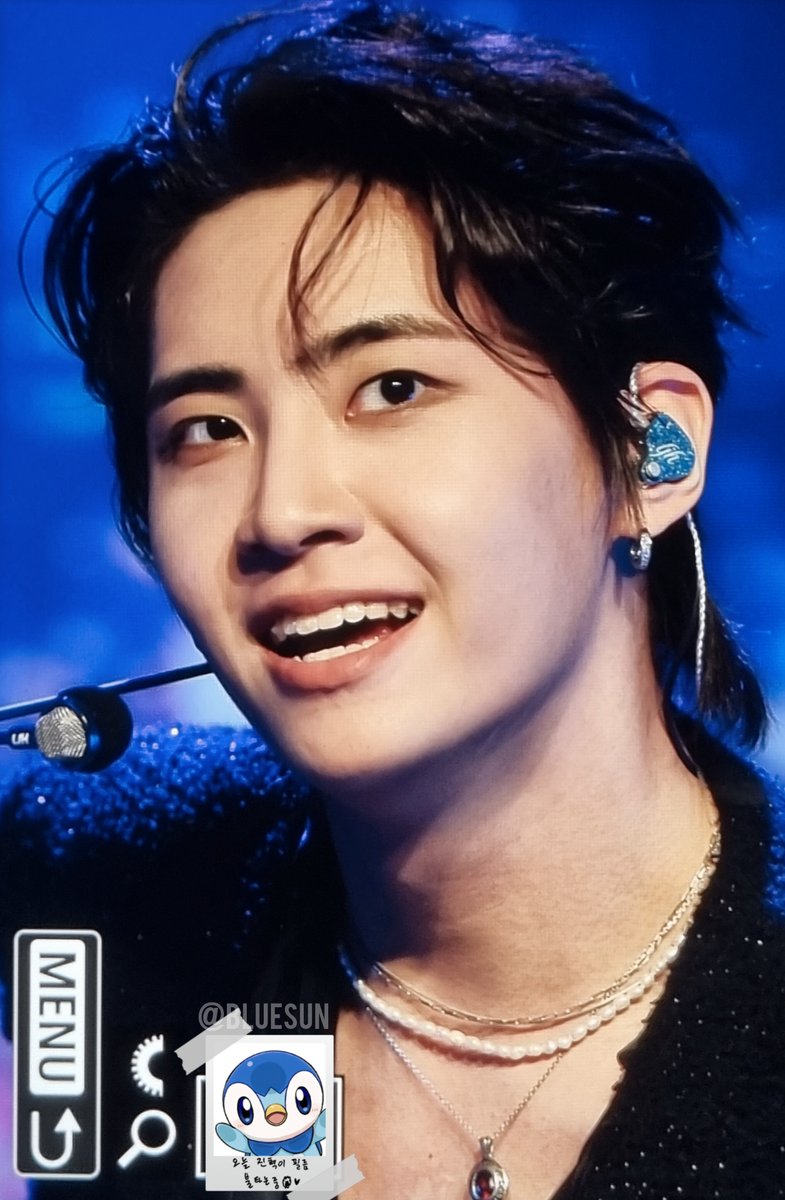 바쁜 일 끝내고 사진 보다가 발견한..?
벌써 3년이나 됐다니🫠