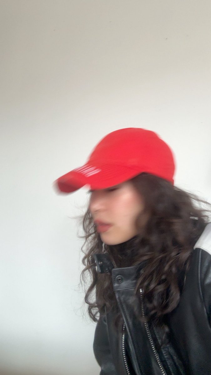 KC Emilie Sen tweet media