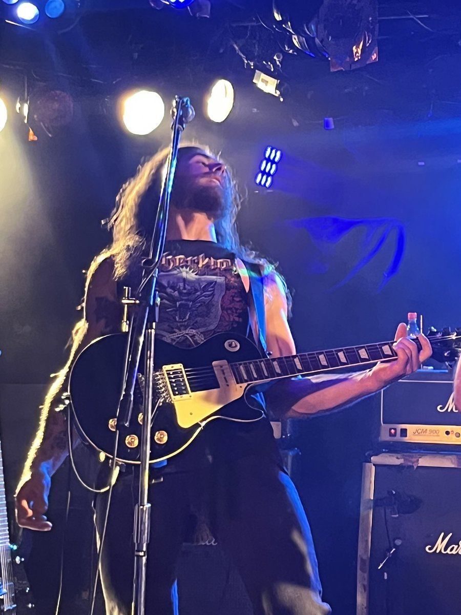ko_imd's tweet photo. きょうは
Leatherwolfのギター
Garret Fratzkeさんの誕生日です💐
Happy birthday Garret Fratzke🎉🍾🎂💐
Thanks for emotional guitar 🎸🤘
Wish you have a fantastic year🫶🍀🍀🍀
また是非日本に来てください🙏
#Leatherwolf https://t.co/472S34UnKN