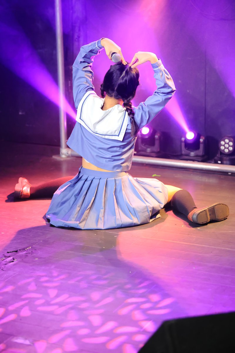 2026/2/16 LIVE EXPLOSION
最近よく見るきぬさん！
セーラー服っていいよね🥰
しっかし、最後のいっきにぺたんと座るのはすごい！

写真まとめは以下。
amazon.co.jp/photos/share/n…

#海凪きぬ