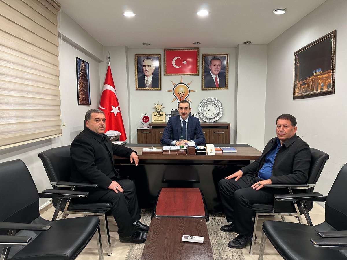 akserhanbaskan's tweet image. Gaziler Mahallesi Muhtarı Murat Şerbetçi, İl Başkanlığımızı ziyaret etti.

Nazik ziyaretlerinden dolayı Muhtarımıza teşekkür ediyor, Gaziler Mahallemiz için iş birliği içerisinde çalışmaya devam edeceğimizi ifade ediyorum.

#milletimizleniyetimizbir #mahalle #muhtar #kilis