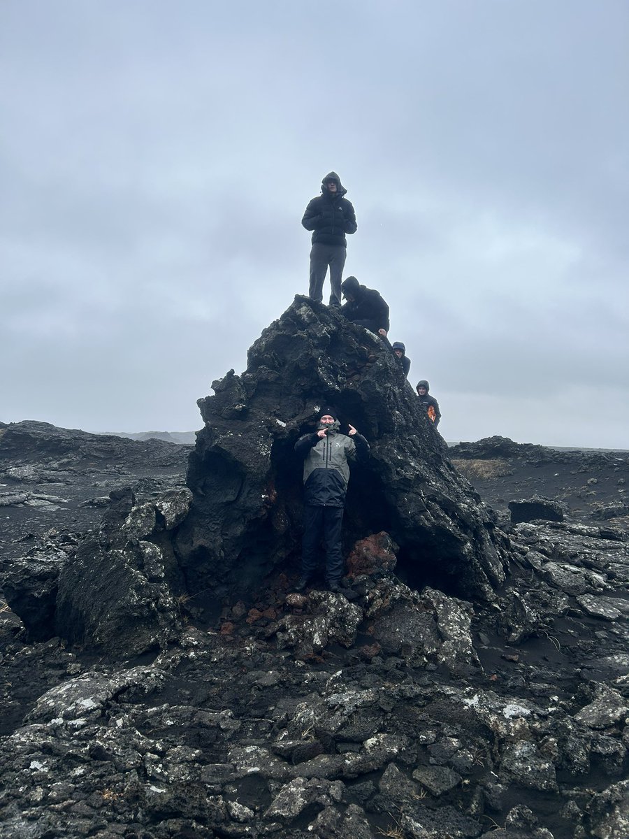 Bridge between the continents on our way to the Blue Lagoon. It’s chilly out here ❄️