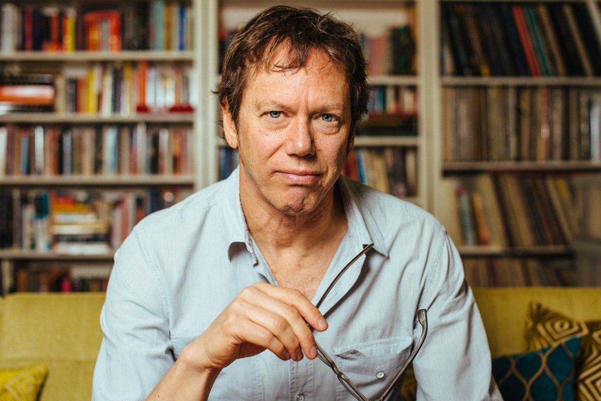 “The future belongs to those who learn more skills and combine them in creative ways.”

— Robert Greene