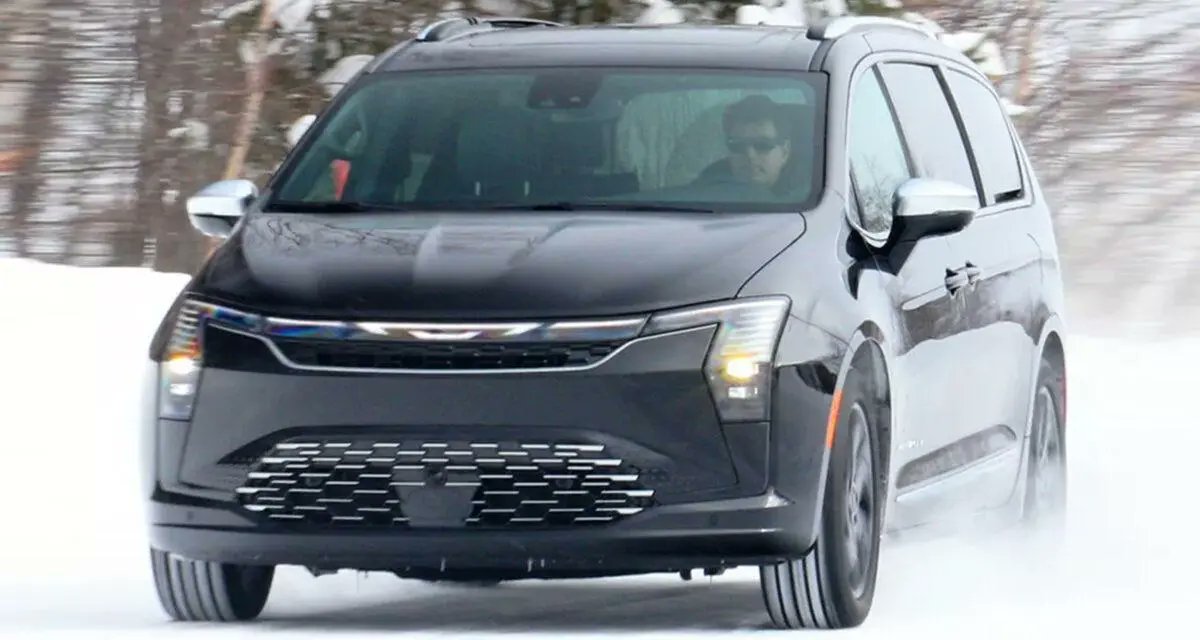 Plombé par ses résultats économiques, #Stellantis choisit de relancer… un monospace.

>> share.google/i4PDK0Lv7WCJQD…

<a href="/Stellantis/">Stellantis</a> <a href="/StellantisFR/">Stellantis France</a> <a href="/Chrysler/">Chrysler</a>