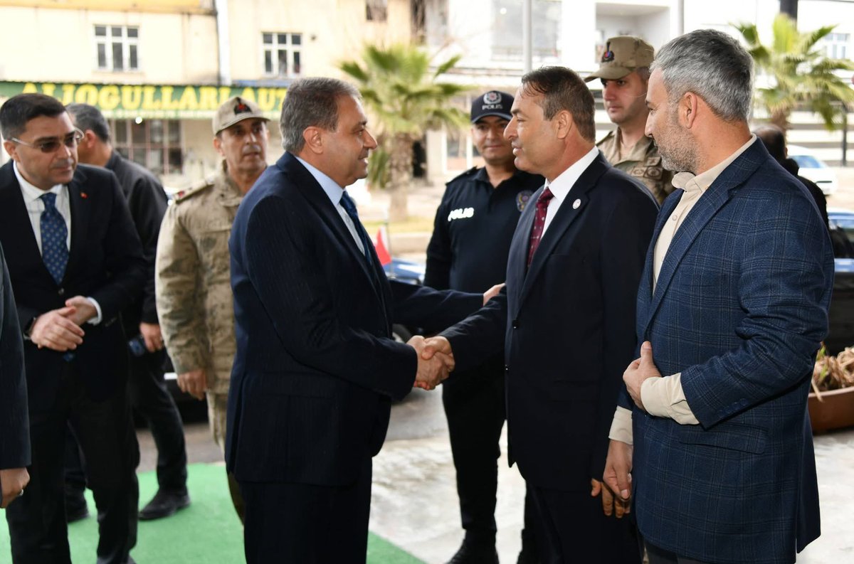 Şanlıurfa Valimiz Sn. Hasan ŞILDAK,
Akçakale Kaymakamımız Sn. Ali Cemal ALTINÖZ,
İl Emniyet Müdürümüz Sn. Atilla AKSOY ve
İl Jandarma Komutanımız Tuğgeneral Ali Naci ALDEMİR,

Şanlıurfa Şehit Yakınları ve Gaziler Derneği Akçakale Şube Başkanımız Mehmet ELÇİ’yi ziyaret ettiler.