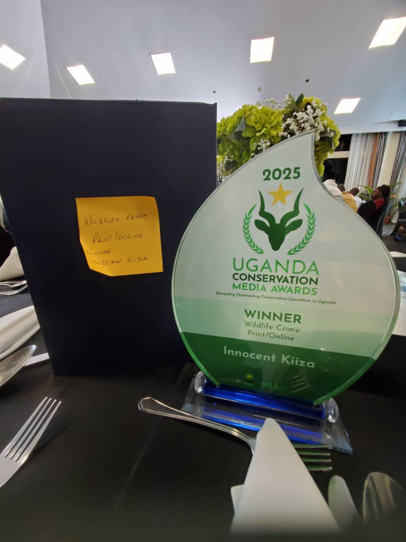 PHOTOS: Our very own <a href="/mic4nPrince/">Innocent Kiiza</a> a.k.a MC Jeffrozly has again won another Wildlife Crime Category accolade in the Uganda Conservation Media Awards.

Congratulations Innocent.