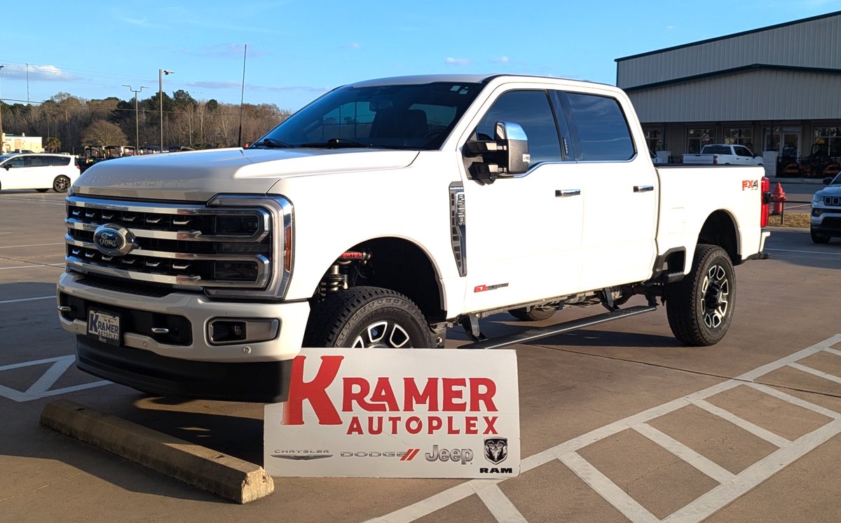 KramerAutoplex's tweet image. 👏 Big congratulations to Brian Karo on securing his 2025 Ford F-250 Platinum!

🖥️ Website Link: bit.ly/3KTvcPz
#KramerCDJR #LivingstonTexas #KramerAutoplex #NewCarSales #Automotive #Cars #TruckSales #CarsForSale #PreOwnedCars #KramerFamily