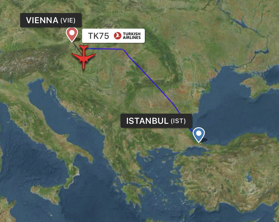 HavaSosyalMedya's tweet photo. Türk Hava Yolları’nın #TK75 İstanbul-Vancouver seferini gerçekleştirmekte olan TC-LJJ tescilli Boeing 777 tipi uçak henüz bilinmeyen bir nedenle 7700 acil durum kodu ilan ederek Viena’ya divert ediyor.
7700 nedir?
⚠️🔺Önemli bilgi : 7700 kodu başlı başına acil durumun büyüklüğünü belirtmez. 7700 kodu yer aldığında bunun anlamı anormal durum yaşandığına işarettir. Ancak direkt olarak bu kod durumun ne derece acil olduğuna veya soruna dair bilgi vermez. Burada asıl amaç hava trafik kontrolörlerine anormal bir durumun yaşandığını bildirmek ve gerekiyorsa yardımların sağlanması, önceliklerin verilmesini sağlamaktır.
Detaylar geldikçe paylaşımları sürdüreceğiz.