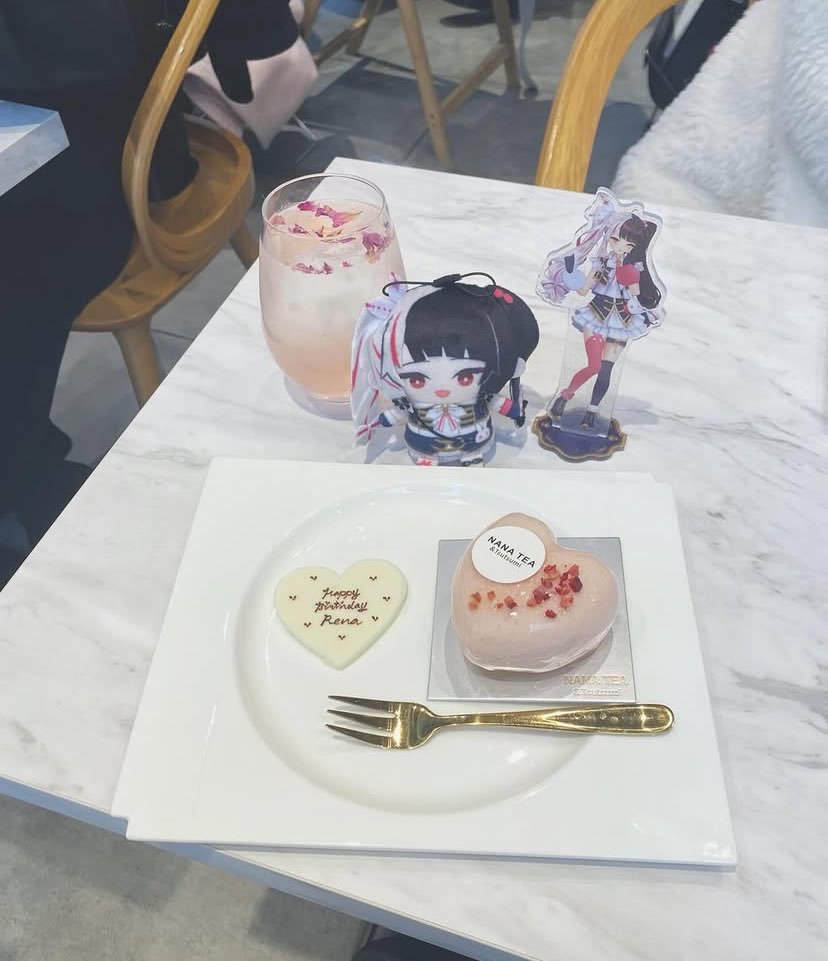 𝓐𝓷𝓸 tweet media