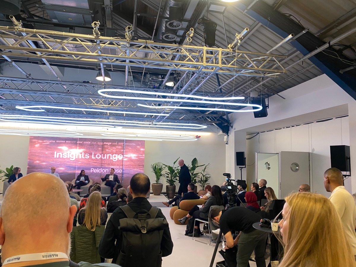 Workspace Design Show UK tweet media