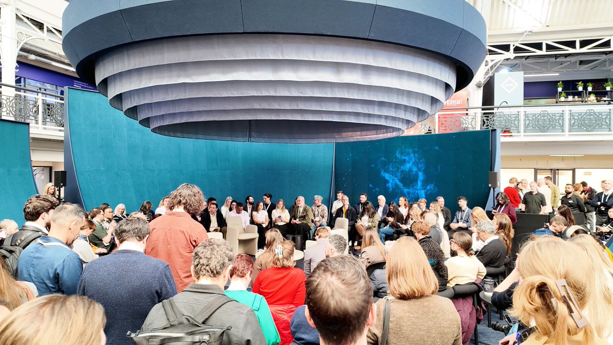 Workspace Design Show UK tweet media