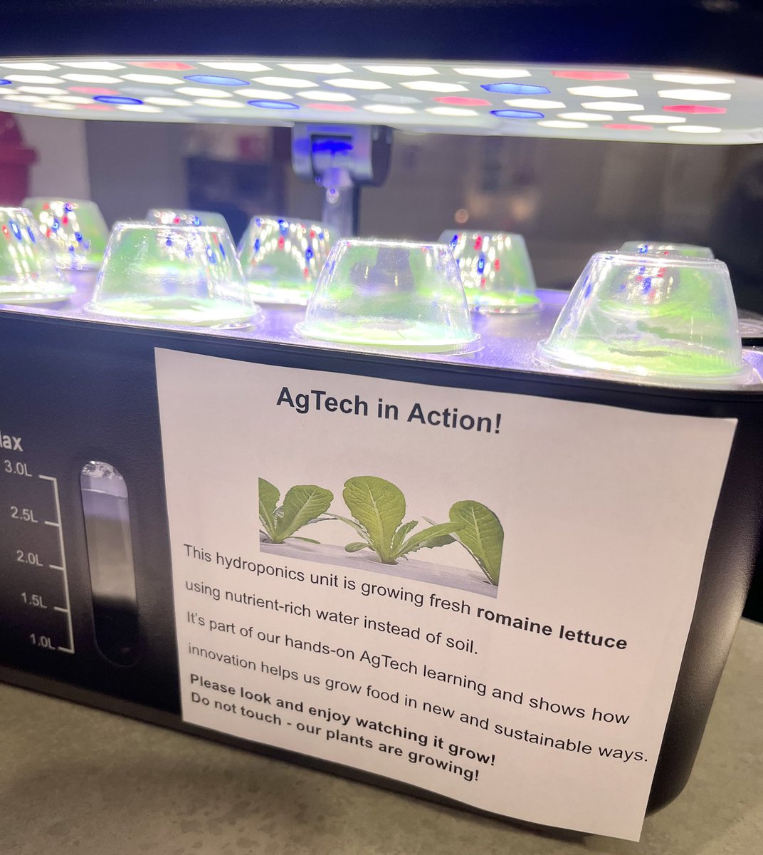 UnionvilleESNC's tweet image. We are GROWING with AG TECH at Unionville! 
#hydroponics
#newopportunities  @AGHoulihan @UCPSNC