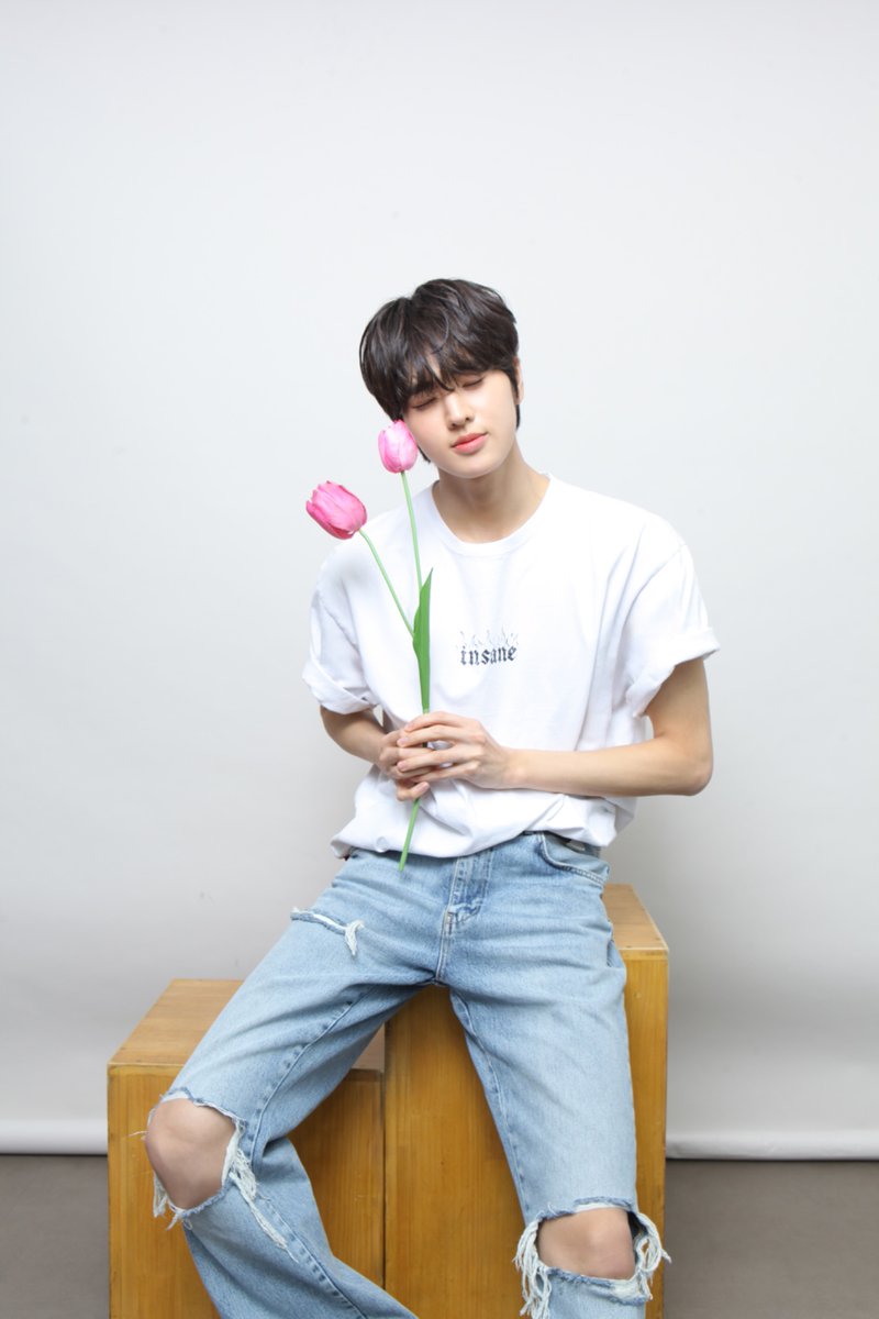 TPST__official's tweet photo. [🎉TEMPEST DAY]

2026.02.27 EUNCHAN DAY

HAPPY BIRTHDAY TO EUNCHAN
은찬의 생일을 축하합니다🩷

#TEMPEST #템페스트
#은찬 #EUNCHAN
#HAPPY_EUNCHAN_DAY https://t.co/eDZURctnxH