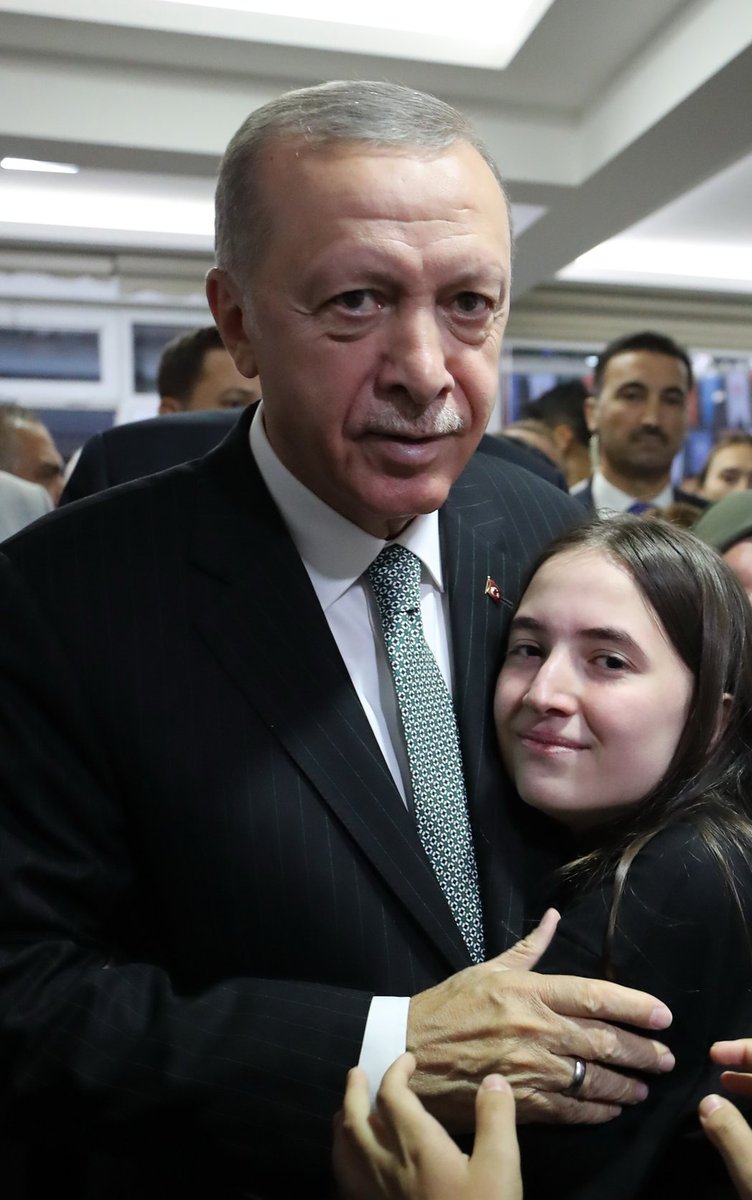 Allah, düşmanlarının ömründen alıp sana versin.
Kalan ömrün geçen ömründen bereketli olsun inşallah..🤲🏻

#ÇokYaşaReis 
#HerYaştaİzinVar
#NiceYıllaraReis