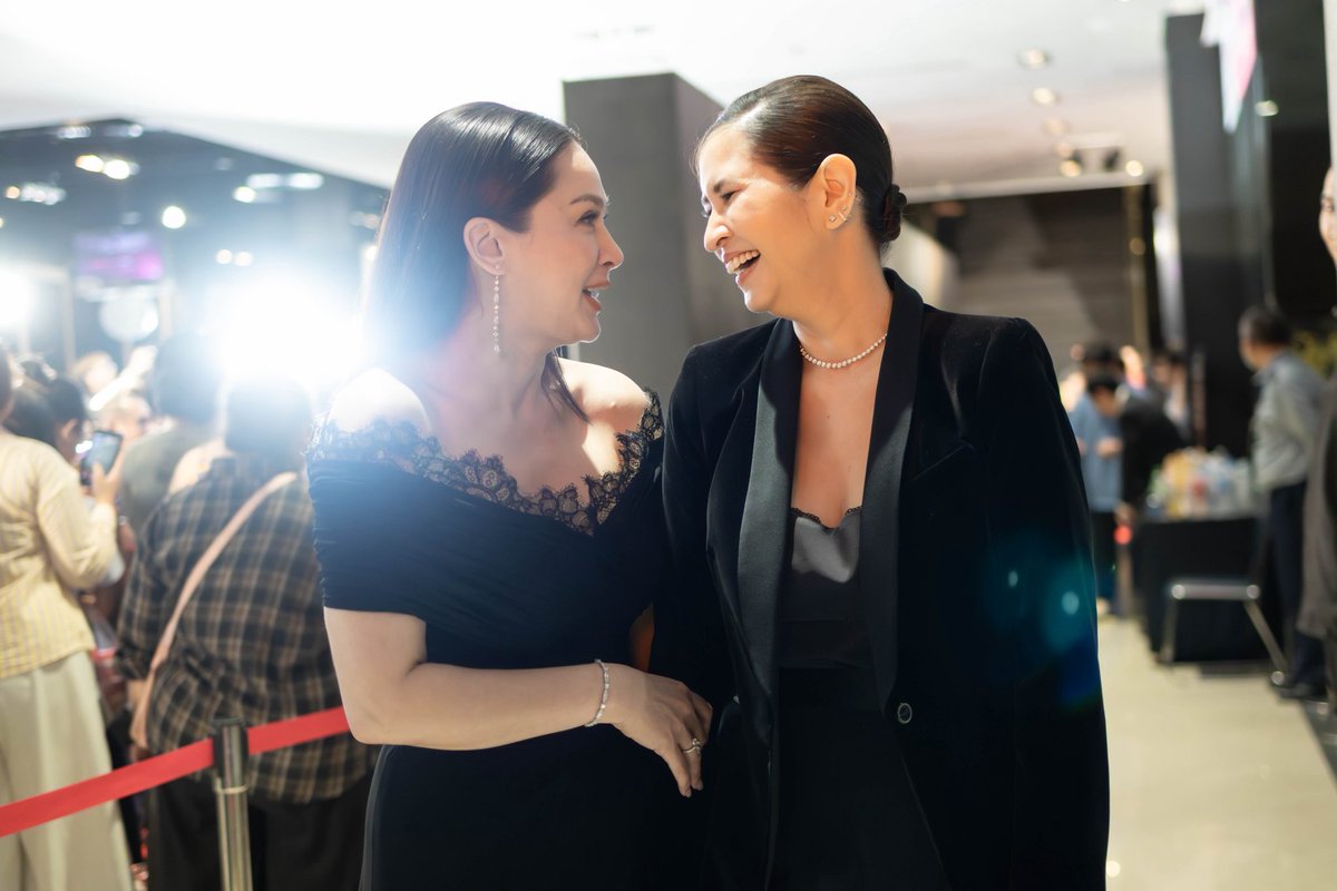 แสงแย่มาก ไว้ว่างมาแต่งใหม่