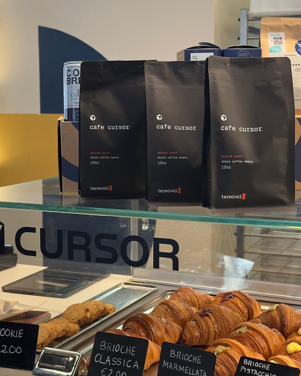 Café Cursor today in Milan with <a href="/nickwm/">Nick Miller</a> 

still too slow, but it's great to see how some european cities are trying to catch up