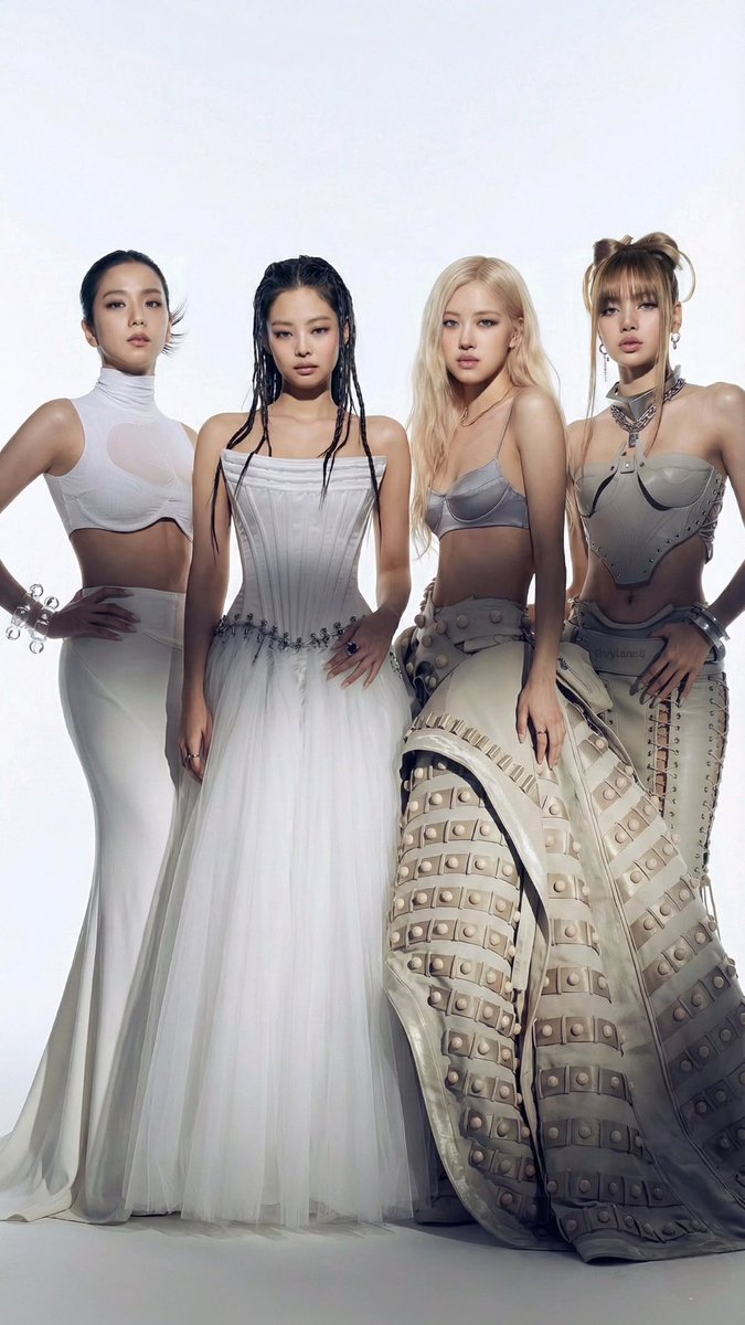 gonbe0211's tweet photo. BLACKPINK今日の14時カムバック‼️ https://t.co/sfbGNhj8qK