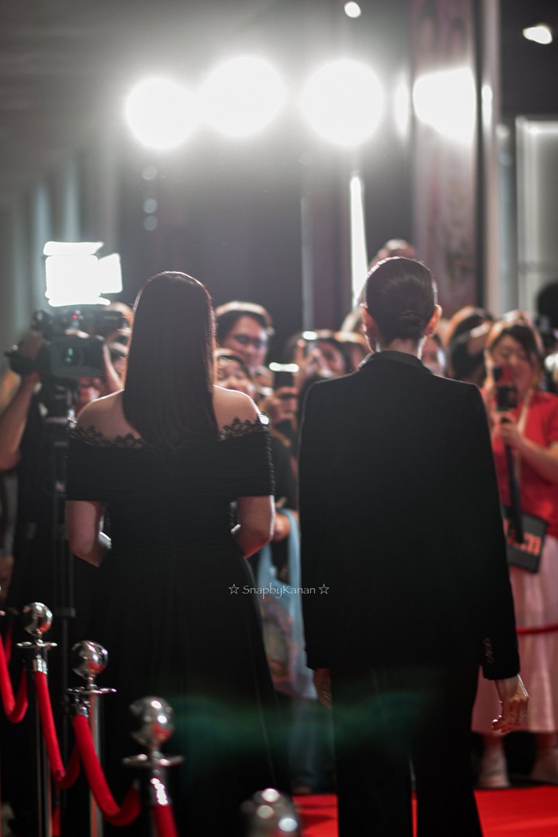 #แหม่มหมิว สู้ไปก่อนละครออนแอร์ค่อยอ่อนข้อให้ 🤣
#คัทลิตา 
#สอดสร้อยมาลา