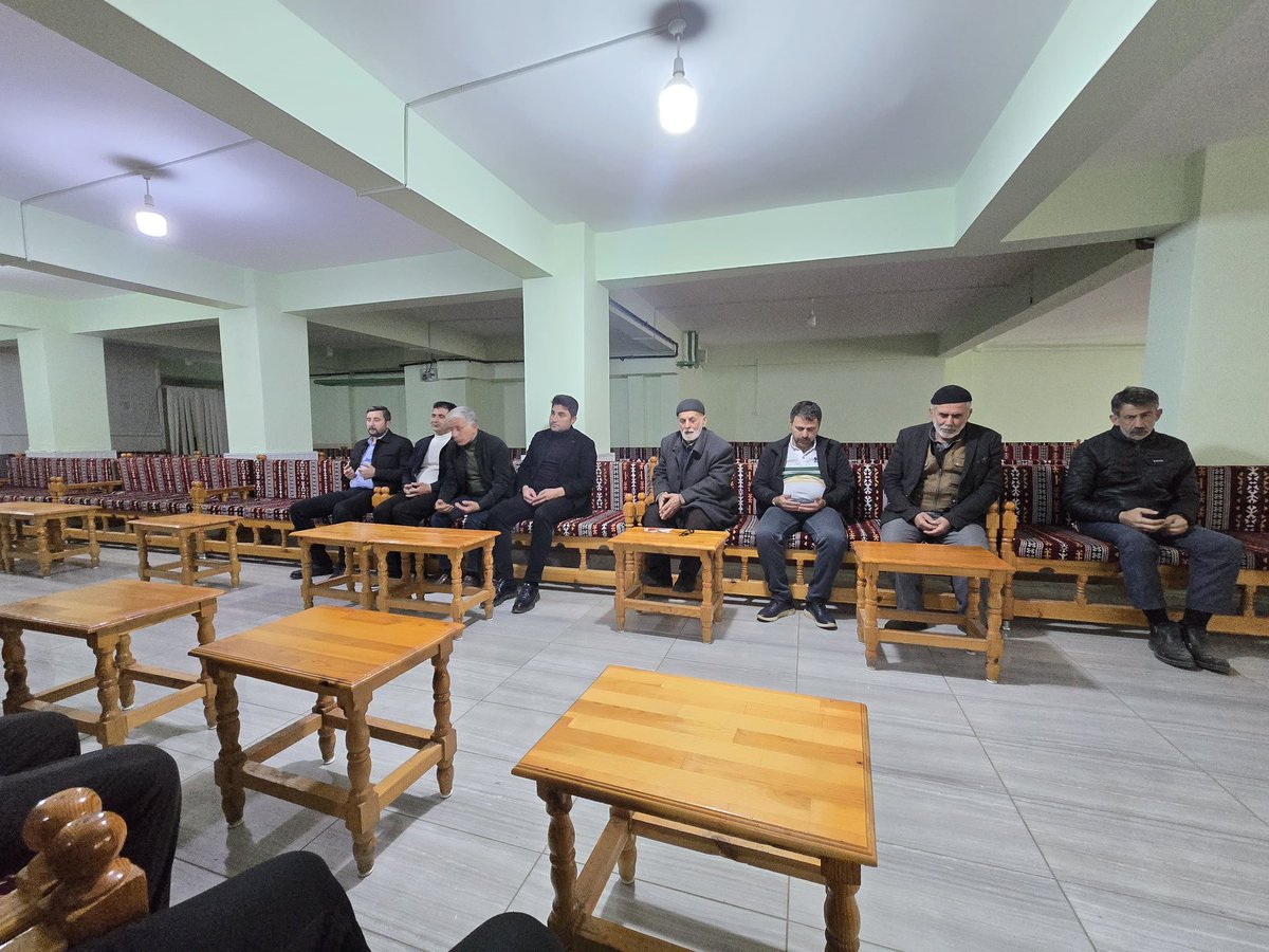 📍Bahçelievler Mahallesi Silvan 

İlçe Başkan Yardımcılarımız ile Birlikte. Bahçelievler Taziye Evinde Alın Ailesine Taziye Ziyaretinde Bulunduk.

Merhuma Allah’tan Rahmet Kederli Ailesine Sabırlar Dileriz.