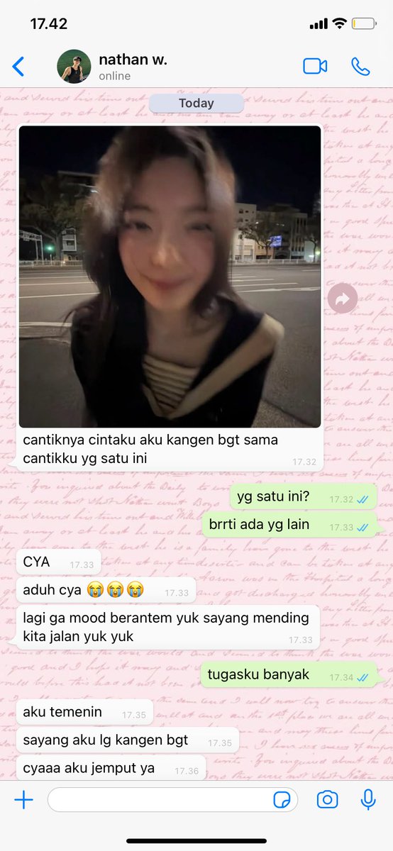 lilscabiosa's tweet photo. nathalycia hari biasa vs hari waktunya bayar tagihan #jellya https://t.co/syooDcaqF5