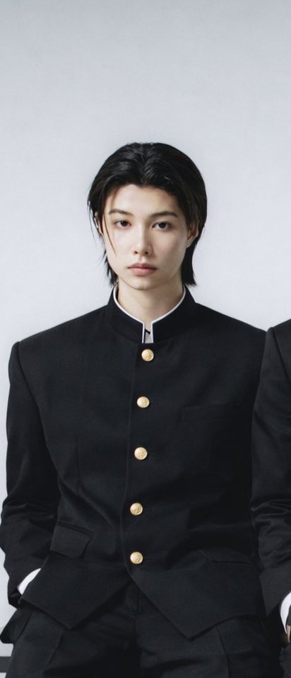 LOUIS of LNGSHOT has reached 1 MILLION monthly listeners on spotify ,making him the First 5th generation idol to reach this milestone.

#LNGSHOT #롱샷