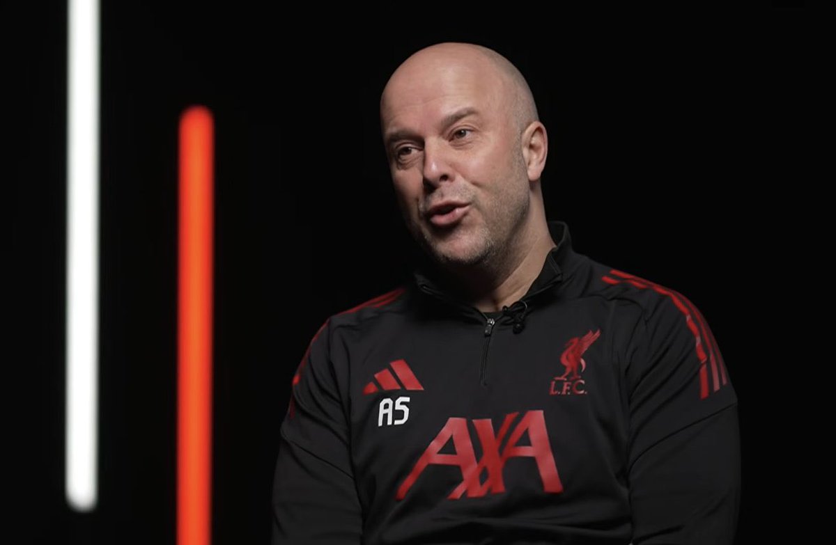 🚨🗣️ 𝗡𝗘𝗪: Arne Slot: "I did NOT underestimate the effect these new set piece tactics would have in the Premier League. But when you look at the profiles of players we signed... Frimpong and Kerkez are not very big."