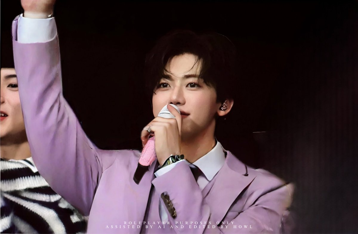 ⠀

“Selamat menikmati dan selagi menikmati jamuan makan malam, akan ada sambutan hangat yang disampaikan oleh perwakilan dari keluarga masing-masing mempelai.”

Cue card diturunkan, "tanpa berlama-lama, mari kita sambut hangat perwakilan keluarga untuk menyampaikan pidato."

⠀