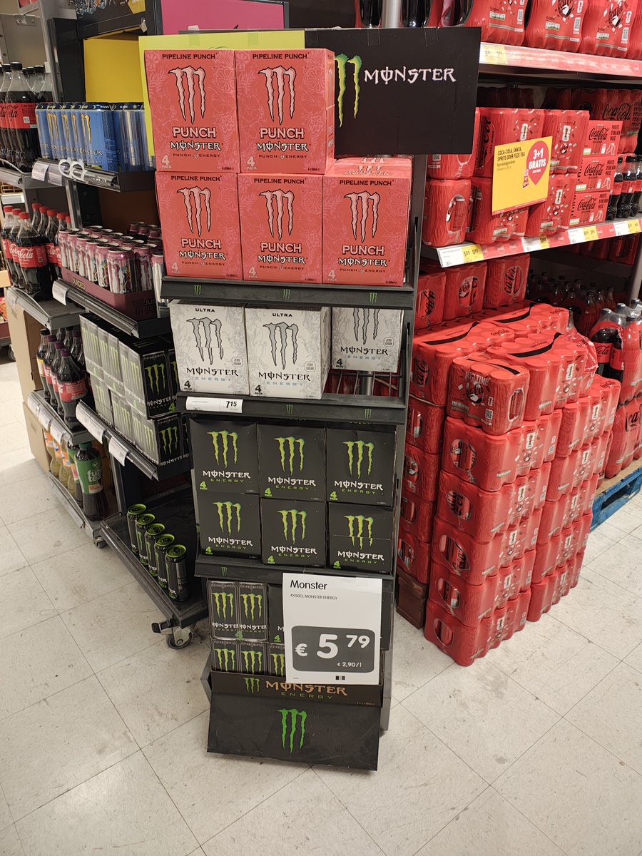 WalkingInCirclesAskingForDirections tweet media