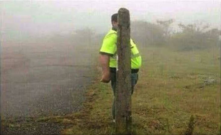 BrunoMars_Memes's tweet photo. hooligans tentando não tomar spoiler do álbum https://t.co/EaqwnQwXZ3