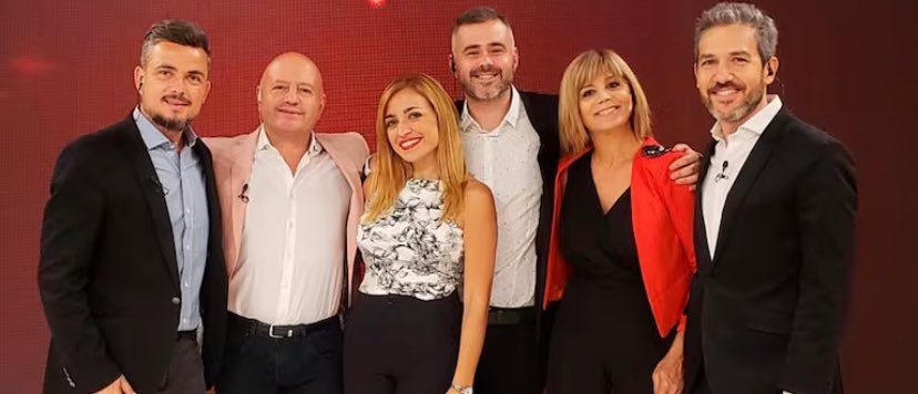 Muchachos: información REAL.
El martes el panal llamó al doce TV y les dio el guion que tenían que decir en contra de LJ.
Tremendo, personas que trabajan ahí dicen que es impresionante.
Llega el llamado directo del panal 10:02 Am, les dan un guion, acatan a raja tabla.
VERGÜENZA