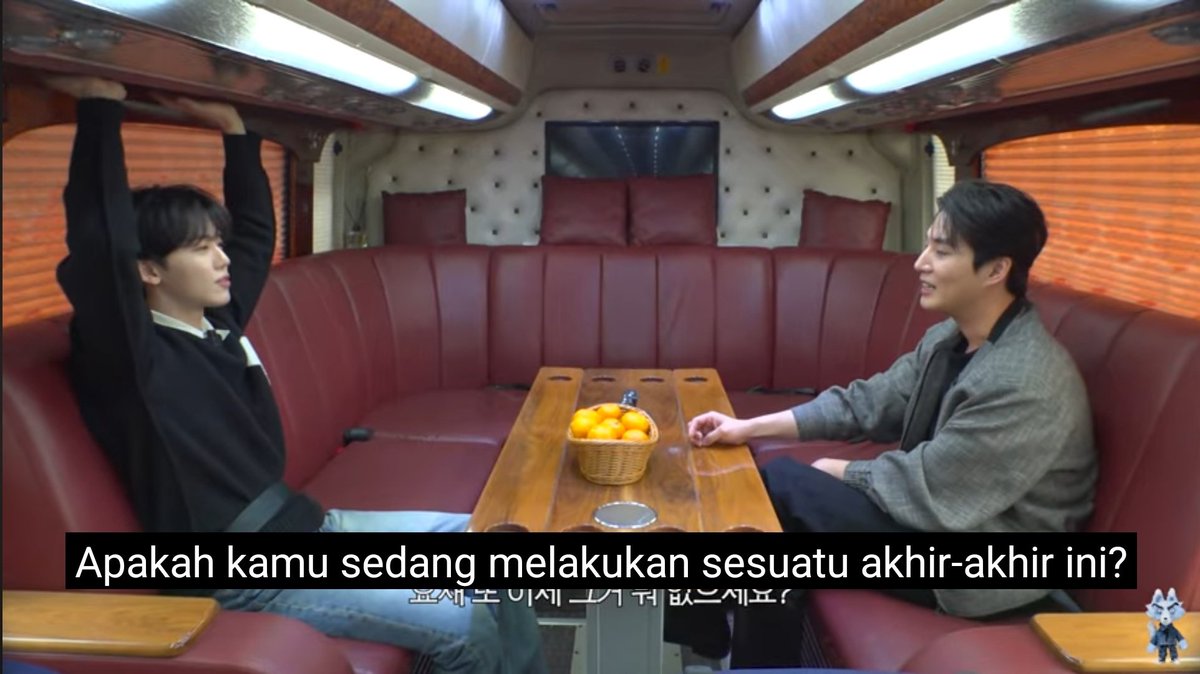 Jaemin nanya sama Youngk "lagi ada kesibukan apa akhir-akhir ini?" Kata Youngk dia lagi ngerjain Solo Album, WOAHHHH~~ 🫢