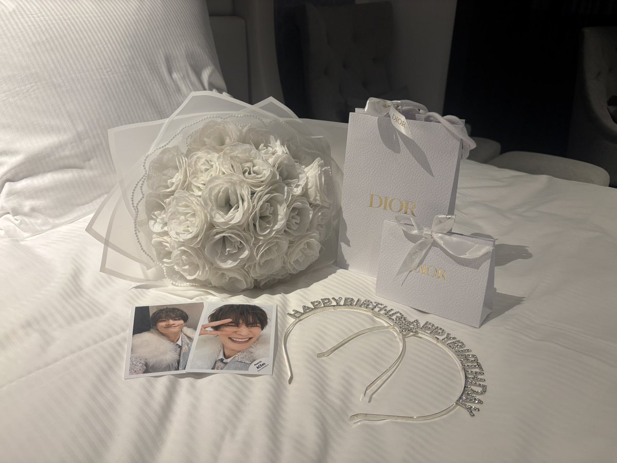 ⁡ ⁡𝓡 tweet media