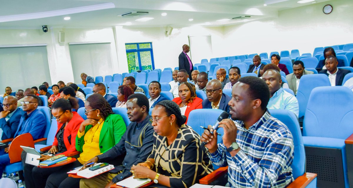 Rwanda_Child's tweet photo. Uyu munsi, DG @iassumpta yitabiriye umwiherero wa @RwandaNorth wahuje ubuyobozi bw’intara, uturere tuyigize n’abafatanyabikorwa. Uyu mwiherero ugamije kwigira hamwe uburyo bwo kwihutisha iterambere n’imibereho myiza y’abaturage harimo no kwita ku mikurire myiza y’umwana. https://t.co/iu2a6nWxuu