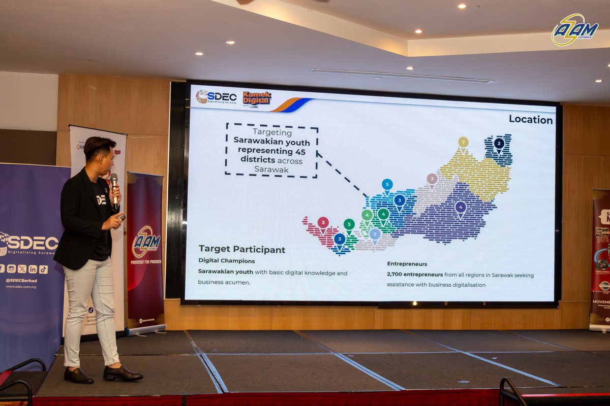 AZAMSarawak's tweet image. 🌟 Bootcamp Ends. The Real Journey Begins.

The Sarawak Digital Champion Bootcamp officially concluded with final presentations, constructive feedback, and the announcement of winning districts.

#SarawakDigitalChampion #AZAMSarawak #MovementForProgress #YouthInAction