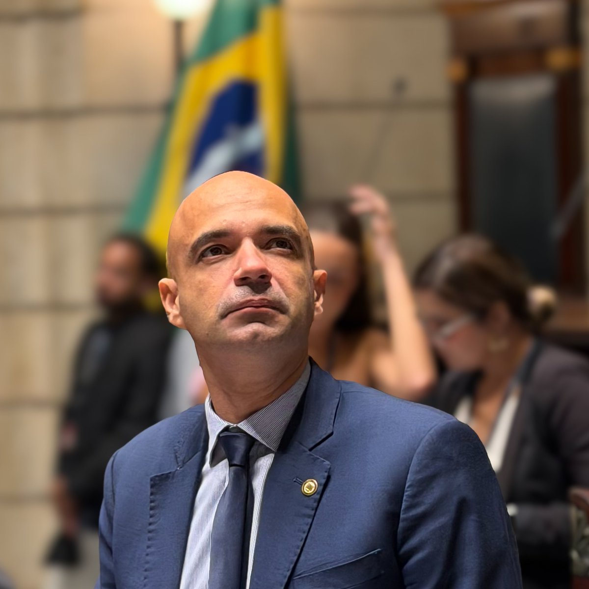 Em plenário, acompanhando de perto os projetos em votação.

Ótimo dia de trabalho a todos! ☺️