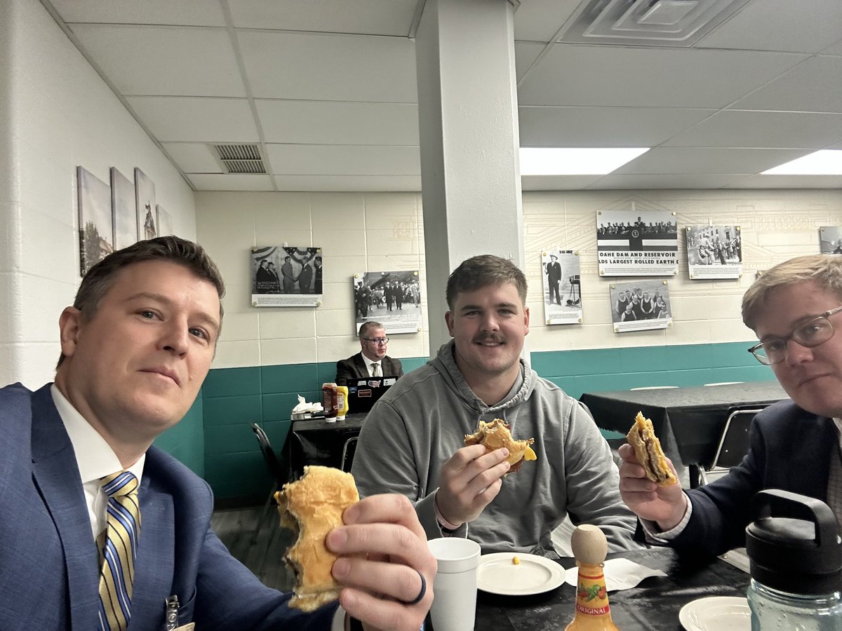 Doug Abraham tweet media