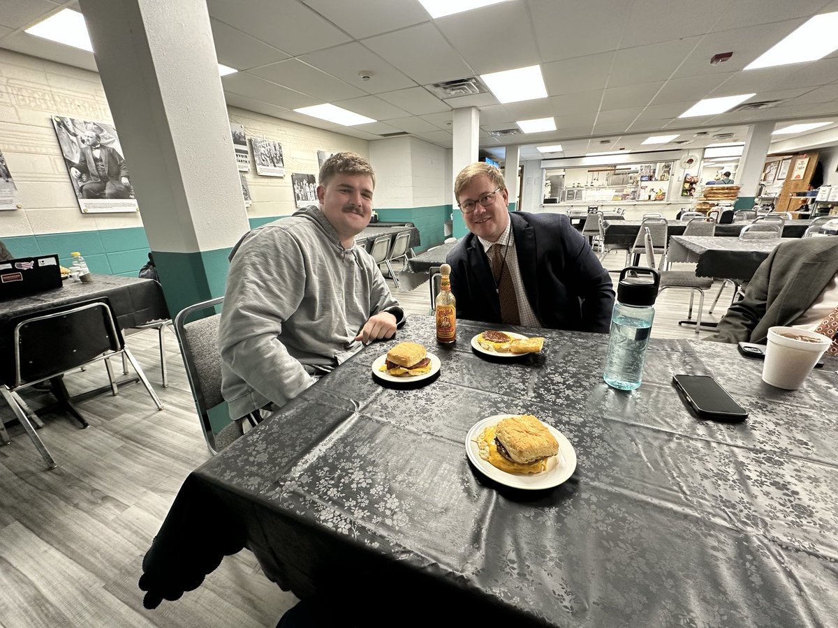 Doug Abraham tweet media