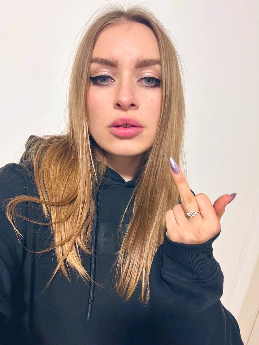 Mistress Jucy tweet media