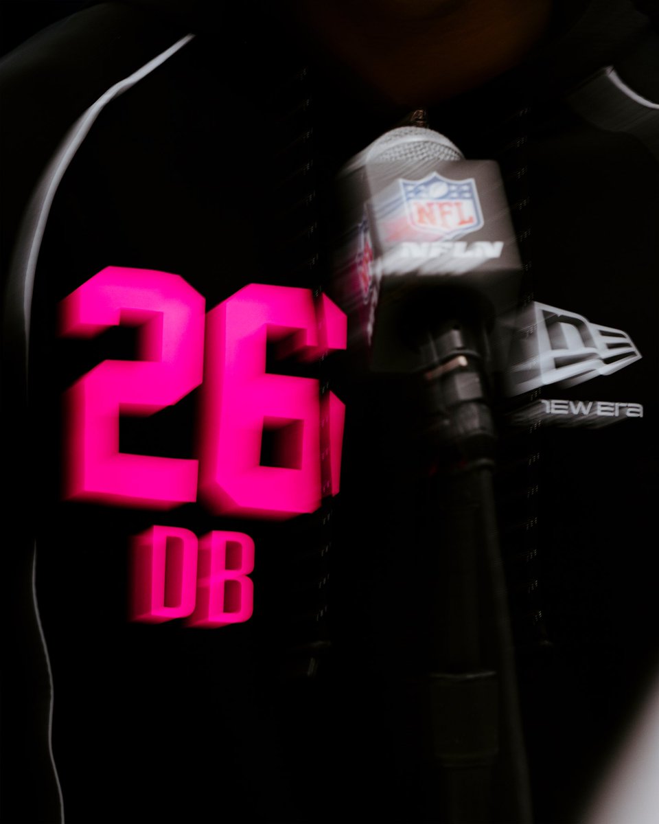 MizzouFootball's tweet photo. Talk to ‘em 🗣️ @toriano2x 

#MIZ X #NFLCombine https://t.co/nqFG0WctNk