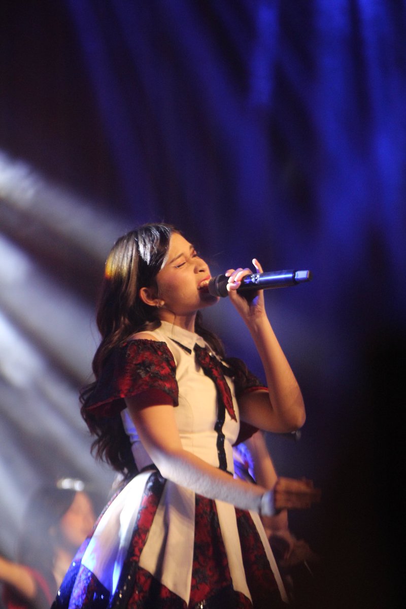 happy birthdaaaaay <a href="/F_OllaJKT48/">Febriola Sinambela</a> 🥳✨
keep shining and glowing in your own magic! Godbless🌻🦩🌷🌸🌺

#HollaTwentyOne 
#PestaOllangTahun