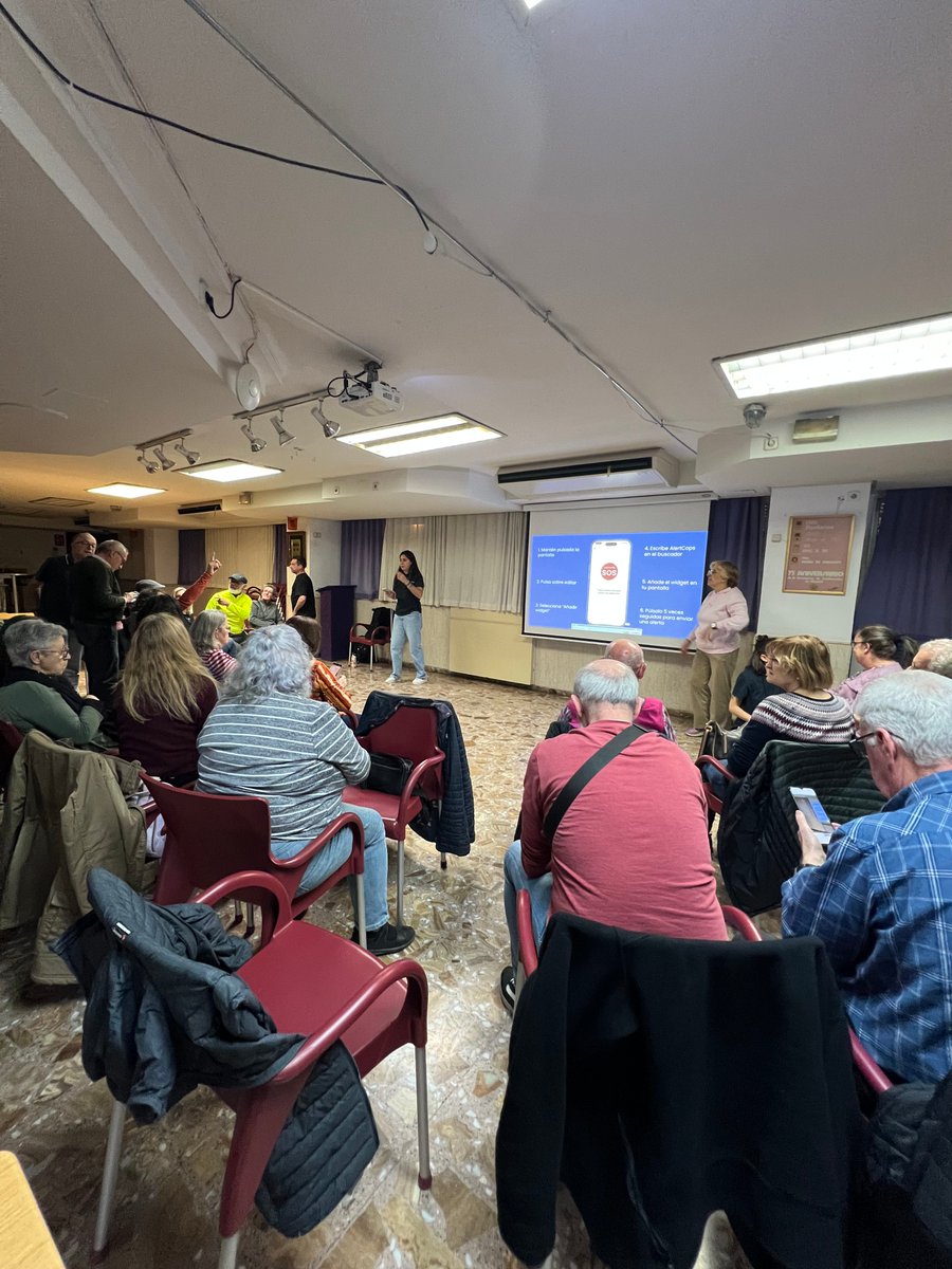 AlertCops tweet media