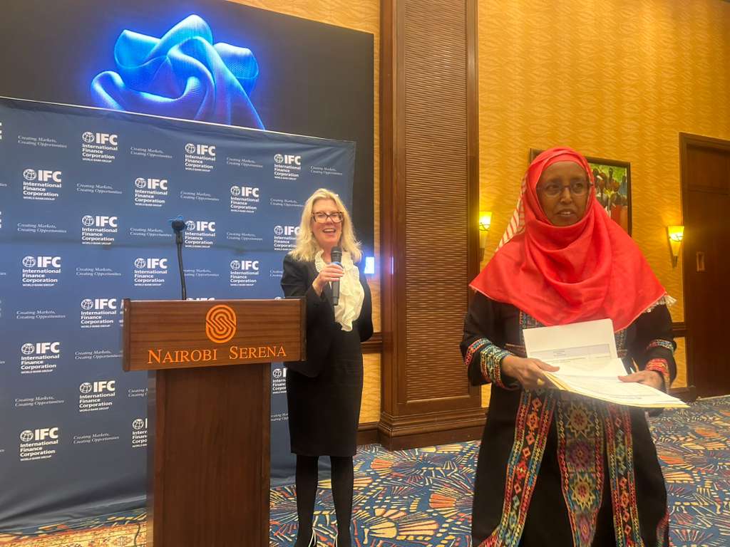 Mary Porter Peschka tweet media