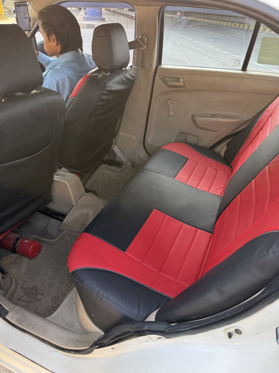 arcscapes's tweet photo. Booked an Uber Premier today and got a dirty, smelly car, driver chewing gutka, and no AC. This is supposed to be a premium category. Surprising that a multinational company like @Uber @Uber_India has such low quality checks and zero standards on ground. https://t.co/Iags9Nl4yK