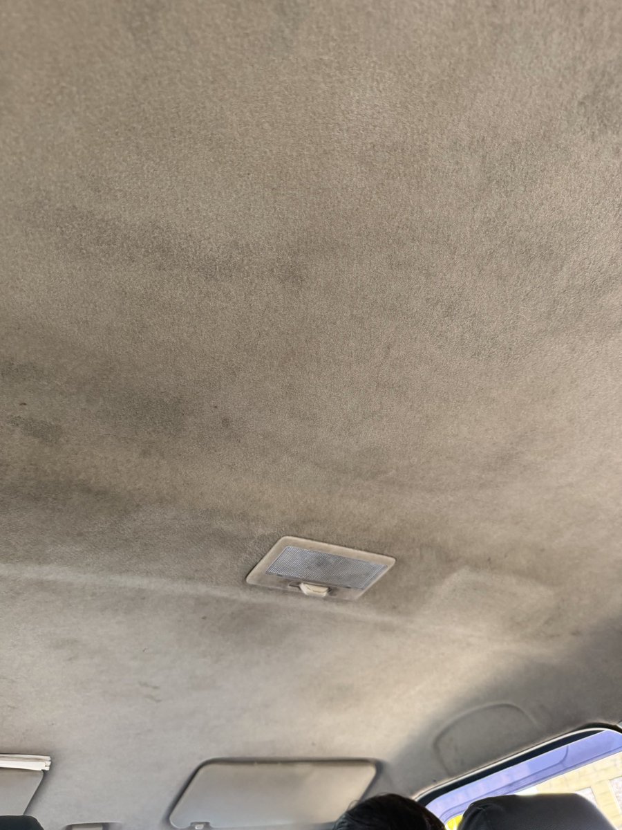 arcscapes's tweet photo. Booked an Uber Premier today and got a dirty, smelly car, driver chewing gutka, and no AC. This is supposed to be a premium category. Surprising that a multinational company like @Uber @Uber_India has such low quality checks and zero standards on ground. https://t.co/Iags9Nl4yK