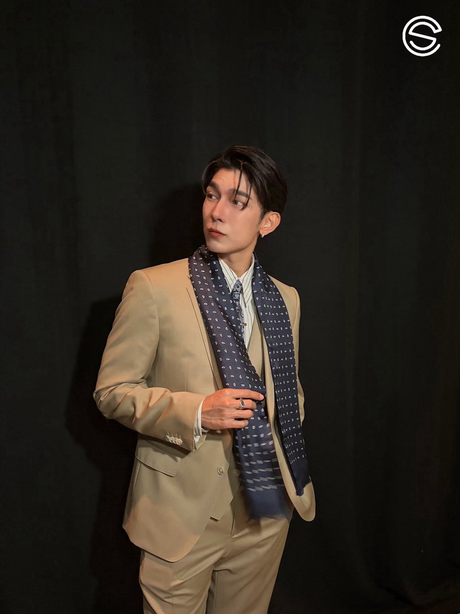 Tailored to perfection.✨

MEW AT MILAN FW26

<a href="/MSuppasit/">mewsuppasit</a>
#BossFW26xMew