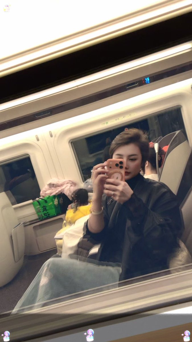 anran589's tweet photo. 今年好好干 争取买一件碎花裙穿
         我倒要看看穿polo衫的有多深��。 https://t.co/Cc47hmtlXa