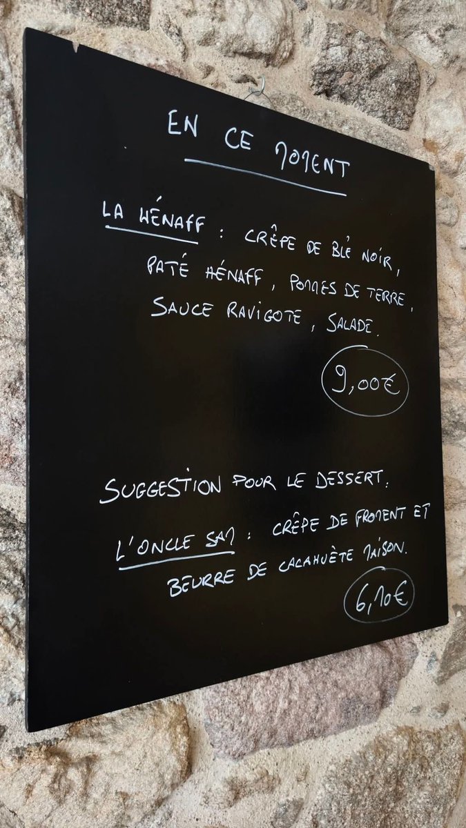 A la Crêperie Saint Yves de Guingamp 
<a href="/JeanHenaffSA/">Groupe Jean Hénaff</a>