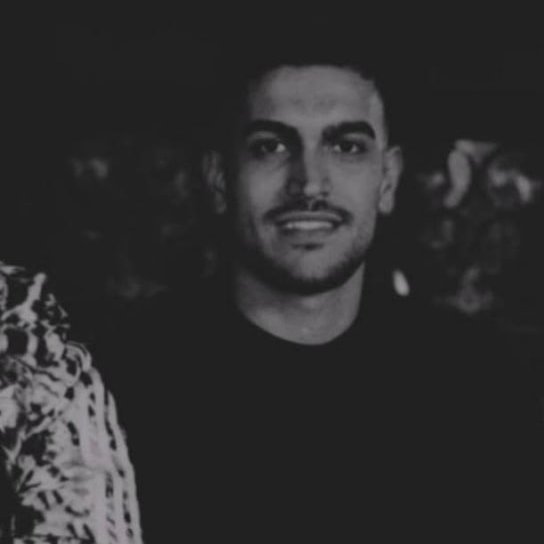 فرزند ایران #امیرحسین_جعفری‌پور_فرد ۲۲ ساله 
متولد تهران منطقه 10
18دی در خیابان سلسبیل با شلیک گلوله جنگی به قتل رسید.

#جاويدشاه‌ 
#IranMassacre